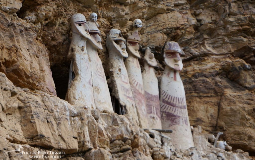 Sarcophagi of Carajía (In Spanish: los Sarcófagos de Karajía or Karajía)